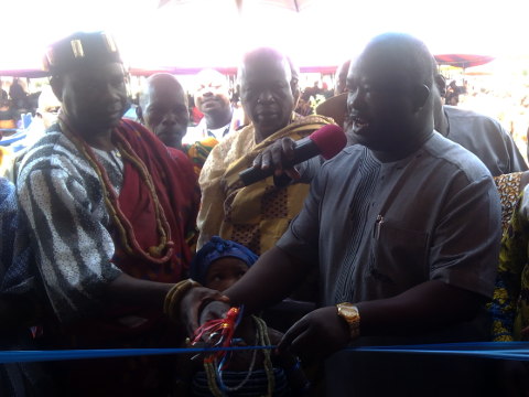 Deputy Volta regional minister cuts the ribbon